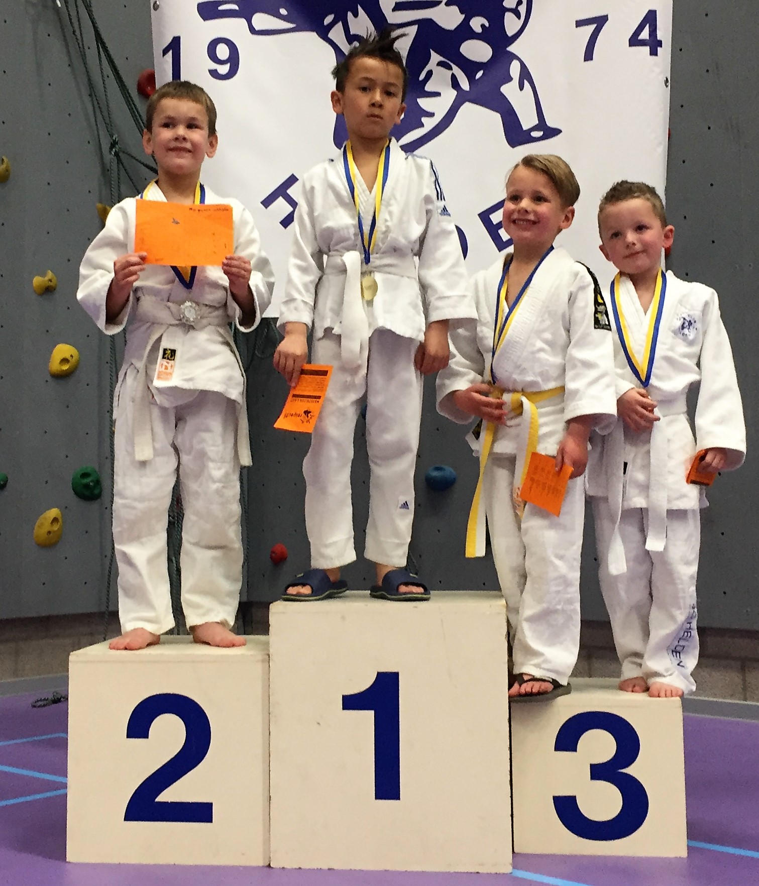 2019 04 13 int comp helden